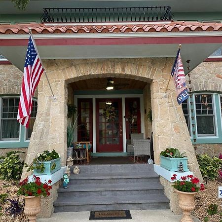 Ms. Maggie'S South Country Inn Дейтона-Бич Экстерьер фото