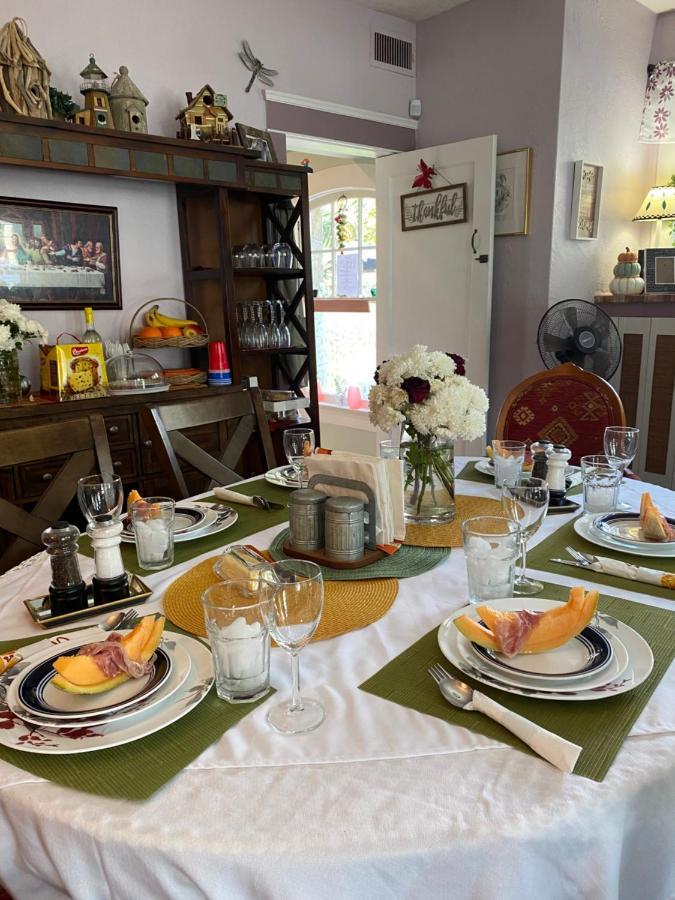Ms. Maggie'S South Country Inn Дейтона-Бич Экстерьер фото