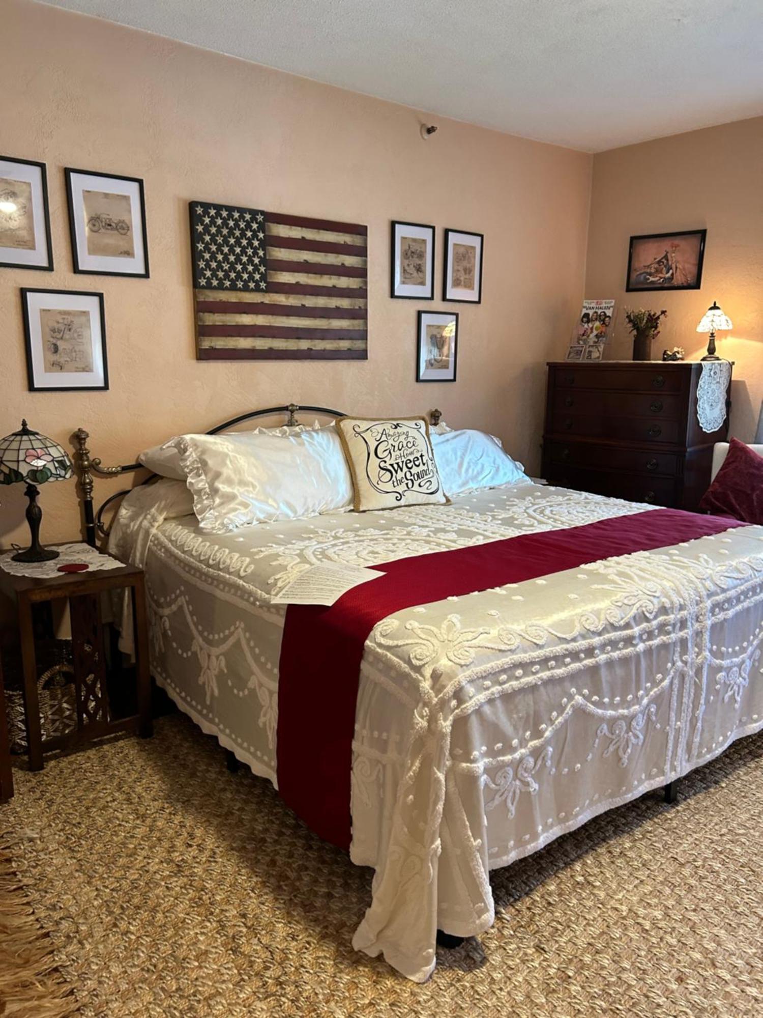 Ms. Maggie'S South Country Inn Дейтона-Бич Экстерьер фото